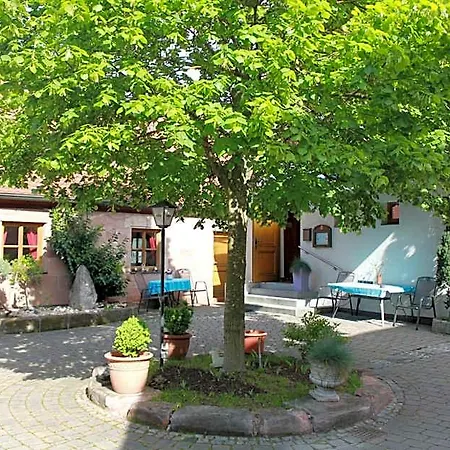فندق Zur Friedenslinde نورنبيرغ